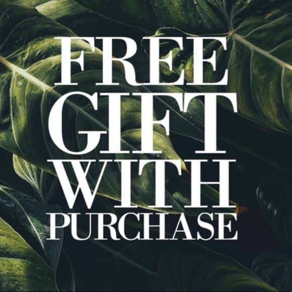 Charlotte Russe Suede Mini Wedge Sandal 👡 - Picture 5 of 5